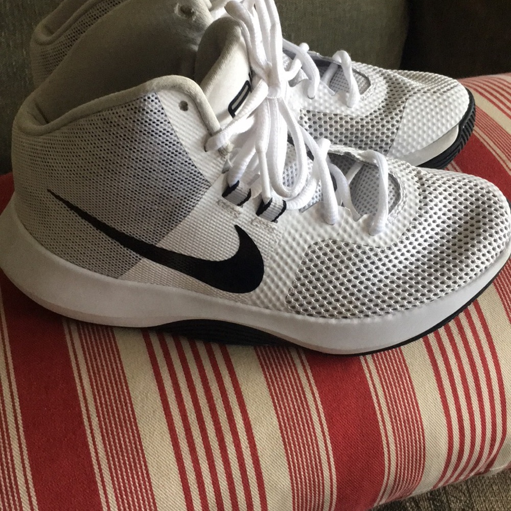 Near new, Nike basketball sneakers- (worn 2 times)